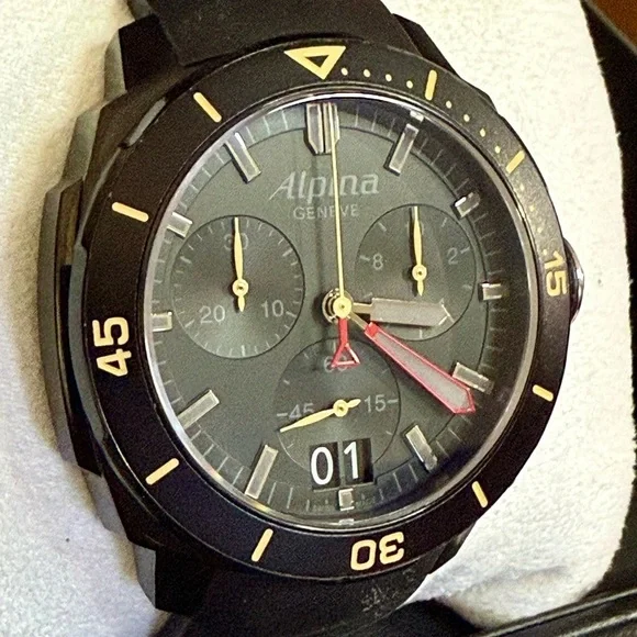 Alpina Seastrong Diver Chronograph Date Sports Mens Watch - Picture 3 of 8
